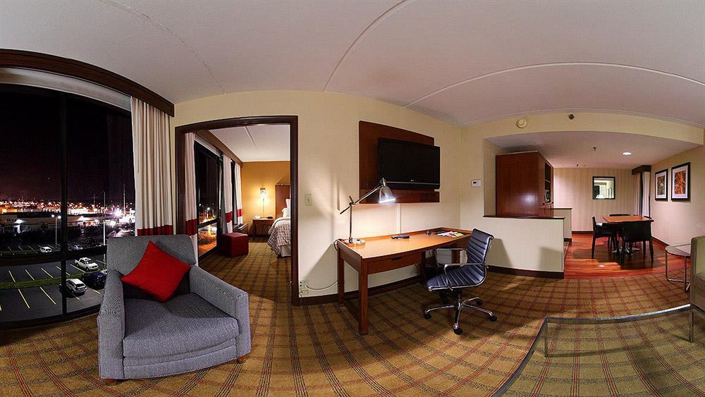 โฟร์ พอยต์ส บาย เชอราตัน ฟิลาเดลเฟีย นอร์ธอีสต์ Hotel ภายนอก รูปภาพ